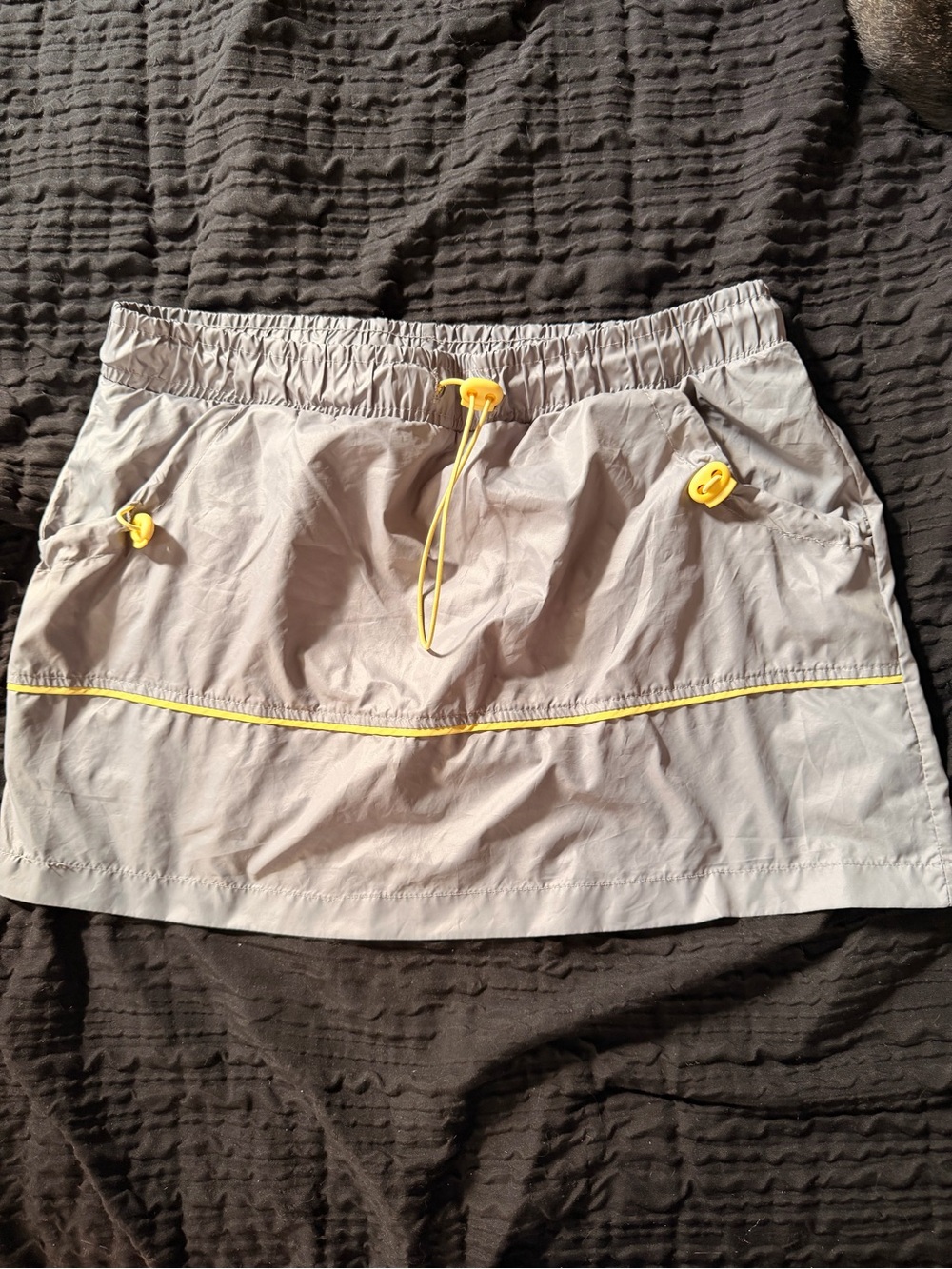 Light Gray Women's Drawstring Mini Skirt with Yellow Trim